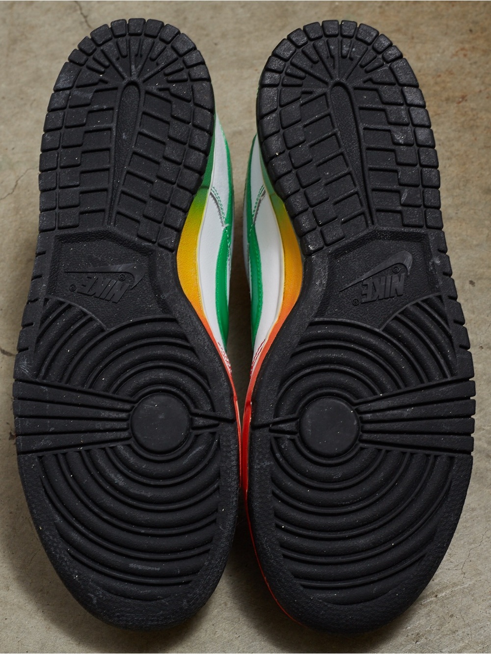 Nike 6.0 Dunk Low ‘Rasta’ - Picture 10 of 11